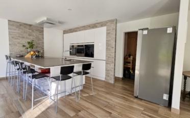 Maison contiguë 9 pièces - image - 7