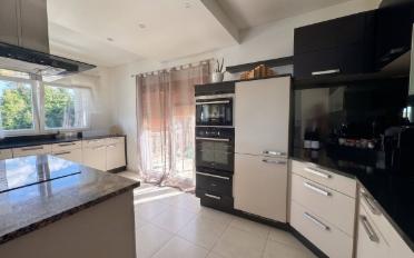 Villa 9 rooms - image - 2