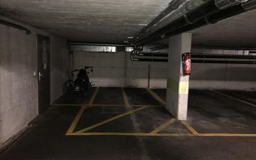 Covered parking place bike - image - 3