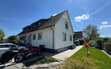 Einfamilienhaus 7.5 Zimmer - image - 1
