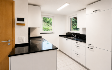 Wohngebäude 8.5 Zimmer - image - 8