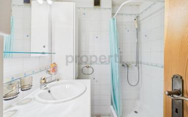 Immeuble résidentiel 8.5 pièces - image - 11