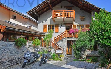 Residential building - image - 1
