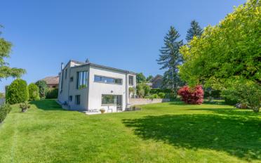 Villa 7.5 Zimmer - image - 1