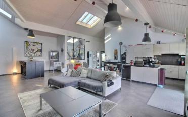 Attic flat 6.5 rooms - image - 3