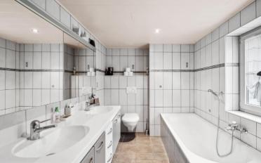 Einfamilienhaus 6 Zimmer - image - 8