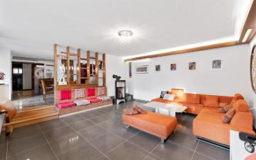 Einfamilienhaus 7.5 Zimmer - image - 1