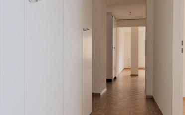 Apartment 4 rooms - image - 9