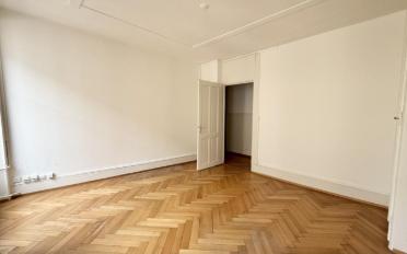 Bureau - image - 3