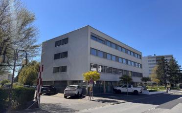 Bureau - image - 1