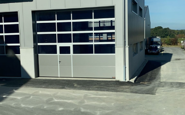 Commercial - image - 4