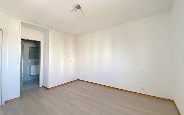 Apartment 4 rooms - image - 4