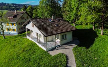Villa 7.5 pièces - image - 1