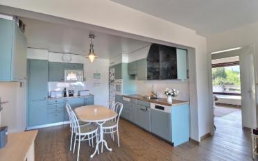 Apartment 4 rooms - image - 7