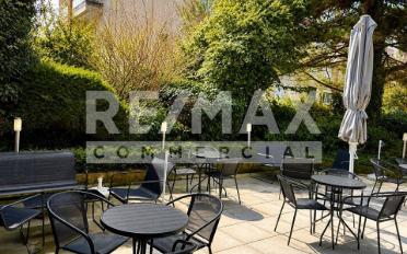 Commercial - image - 3