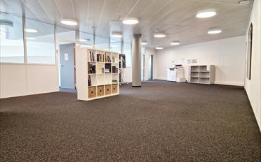 Büro 8 Zimmer - image - 5