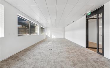 Office - image - 8
