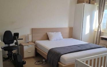 Apartment 4 rooms - image - 3