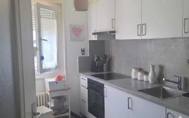 Apartment 4 rooms - image - 2