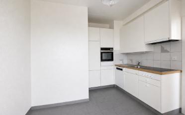 Apartment 4 rooms - image - 2