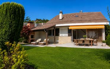 Villa - image - 1