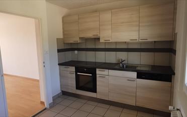 Apartment 4 rooms - image - 2