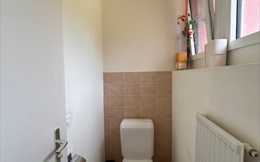 Office - image - 9
