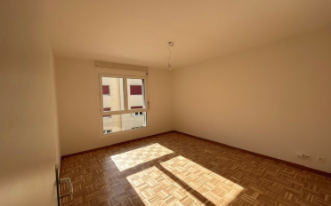 Apartment 4 rooms - image - 6