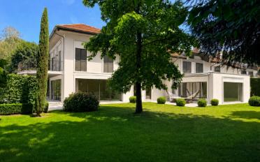 Single house 10 rooms - image - 1