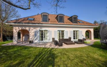 Villa 7.5 pièces - image - 1