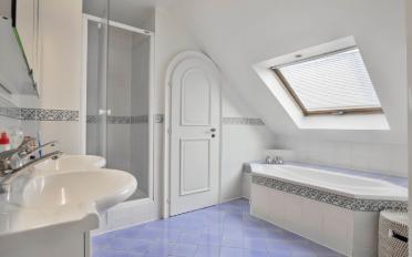 Villa 7.5 pièces - image - 11