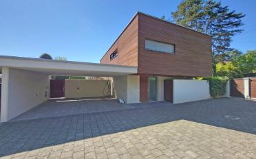 Villa 8 pièces - image - 1
