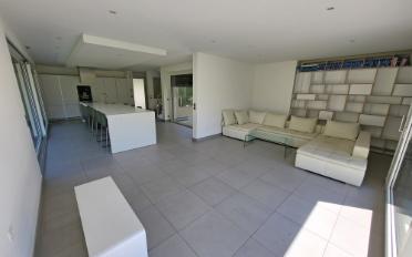 Villa 8 pièces - image - 5