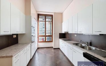 Apartment 9 rooms - image - 7