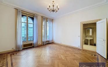 Apartment 9 rooms - image - 11