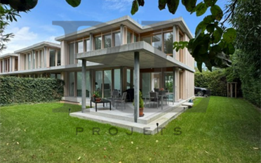 Villa 7 pièces - image - 1
