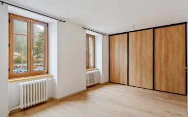 Residential building 14.5 rooms - image - 10
