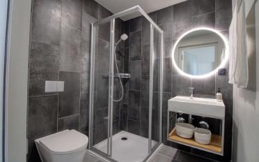 Studio - image - 9