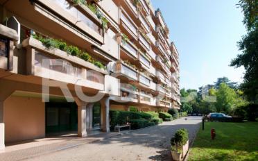 Single garage - image - 2