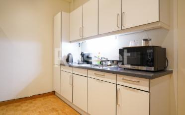 Office - image - 5