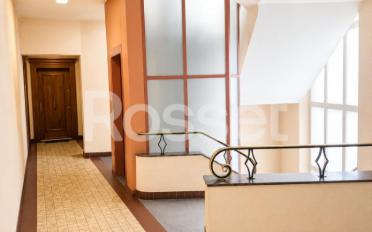 Office - image - 4