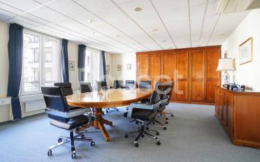 Office - image - 4