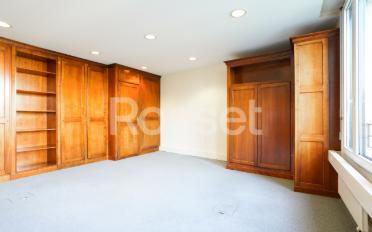 Bureau - image - 2