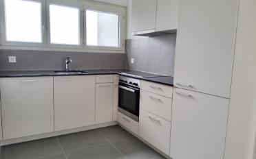 Apartment 4 rooms - image - 3