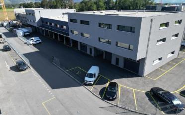 Commercial - image - 5