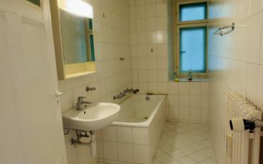 Apartment 4 rooms - image - 11