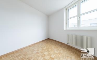 Apartment 4 rooms - image - 12