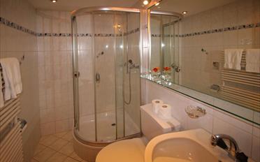 Hotel - image - 4