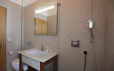 Chalet 5.5 rooms - image - 11
