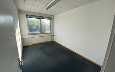 Office - image - 11
